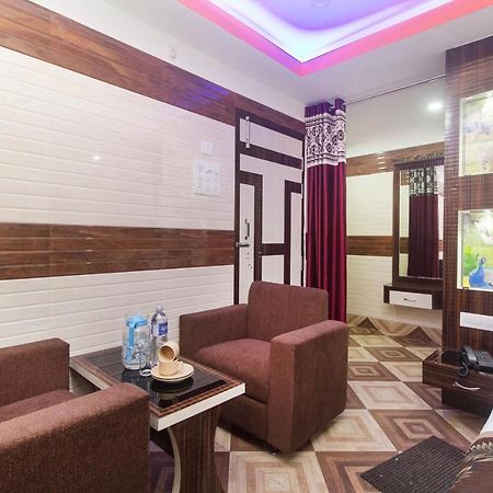 Oyo 16064 Tirupati Lodge Siliguri Luaran gambar