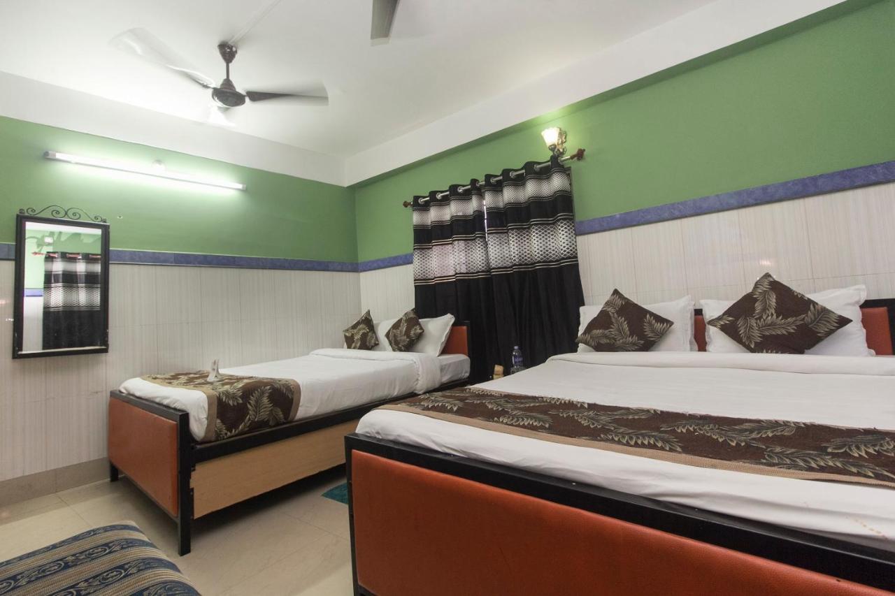 Oyo 16064 Tirupati Lodge Siliguri Luaran gambar